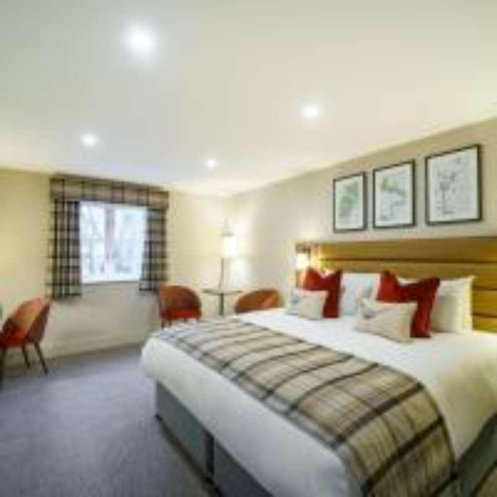 De Vere Cranage Estate Holmes Chapel Room photo