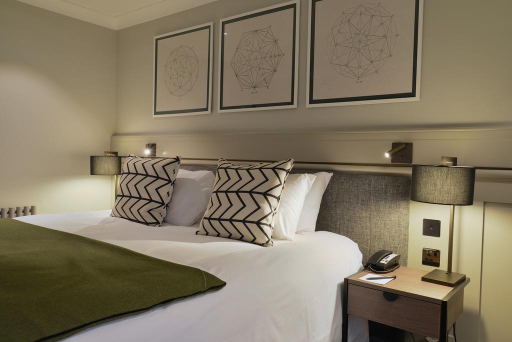 De Vere Cranage Estate Holmes Chapel Room photo